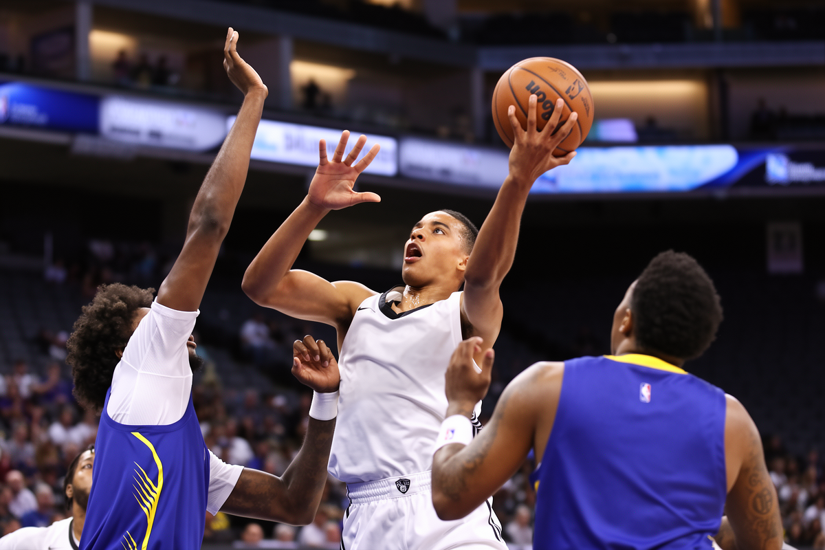 世界杯买球平台 - 路易斯维尔新星米卡尔·布朗 Jr.：夏季联赛首秀绽放 NBA 梦想 - 世界杯投注网站